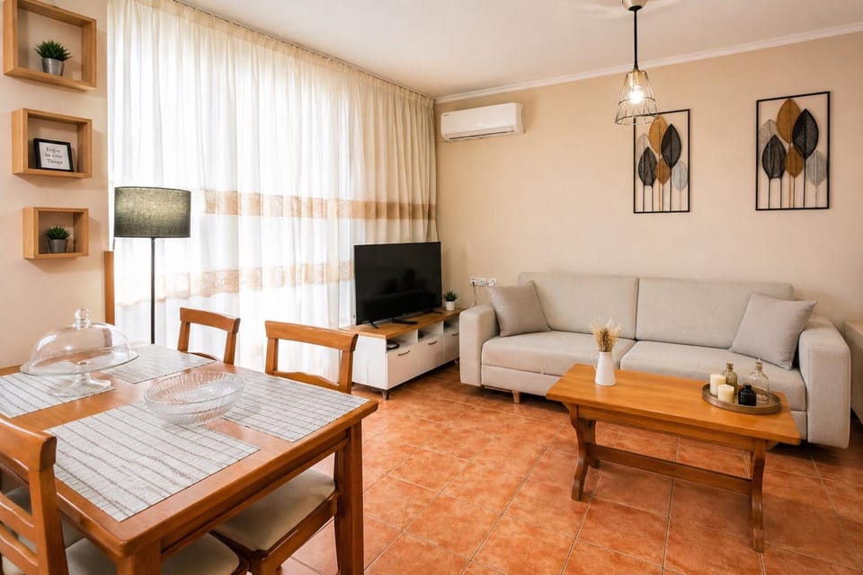 Castel Apartment &Cozy Stay & Easy parking Apartment in Vlorë County, Albania