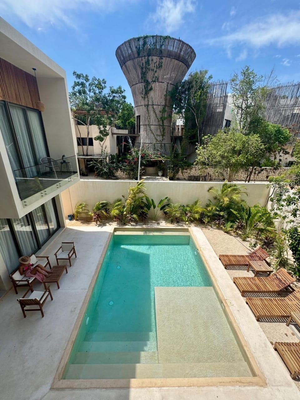 Pool view, Swimming pool