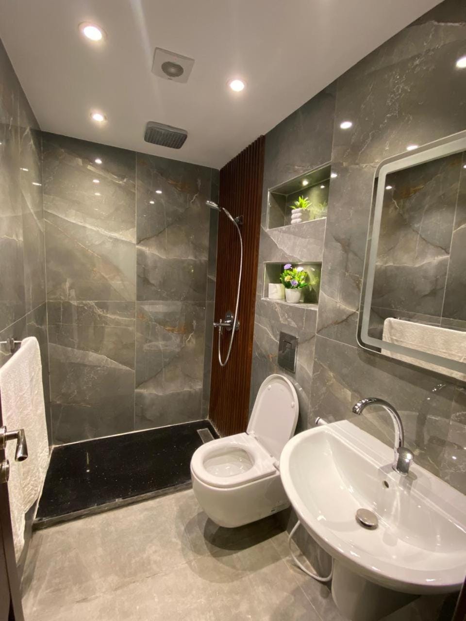 شقه فندقيه التجمع الخامس 0306-888-0106 Apartment in New Cairo City