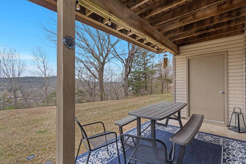 Mossy Pines of the Ozarks House in Branson