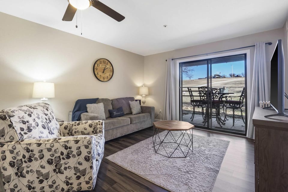 Fairway View - Stay for 6 House in Branson