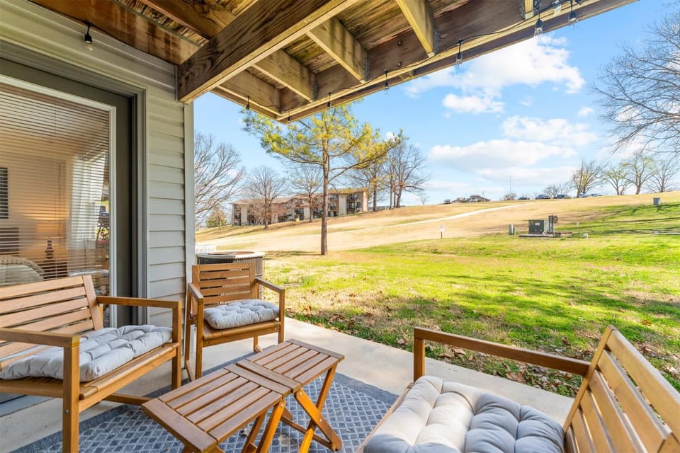 Royal Ridge - Modern Condo for 4 House in Branson