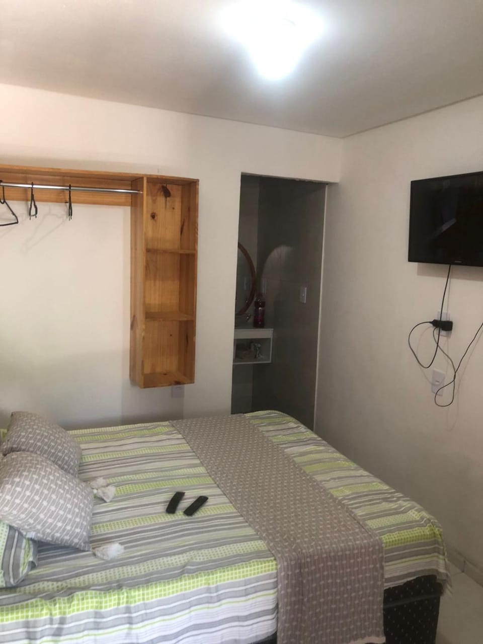 Bedroom, towels, wardrobe