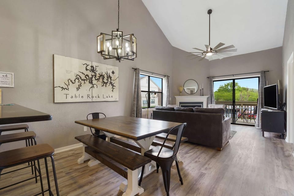 Highland Hideaway - Branson - Local Attractions On-site Amenities & More House in Branson