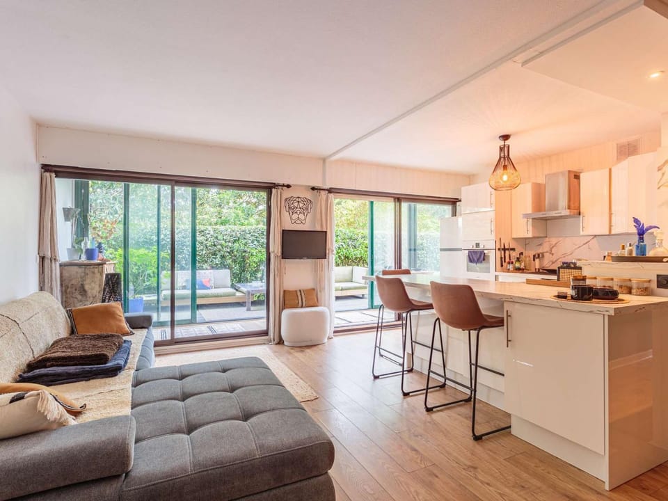 Bel appartement avec terrasse à Anglet, proche des plages - FR-1-3-628 Apartment in Anglet