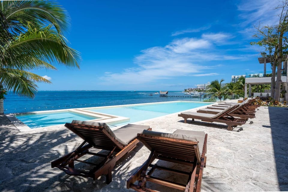CasaZul Villa in Cancun