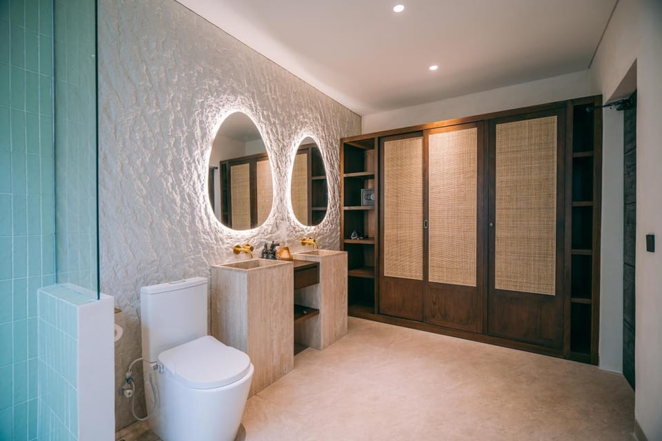 Toilet, Bathroom