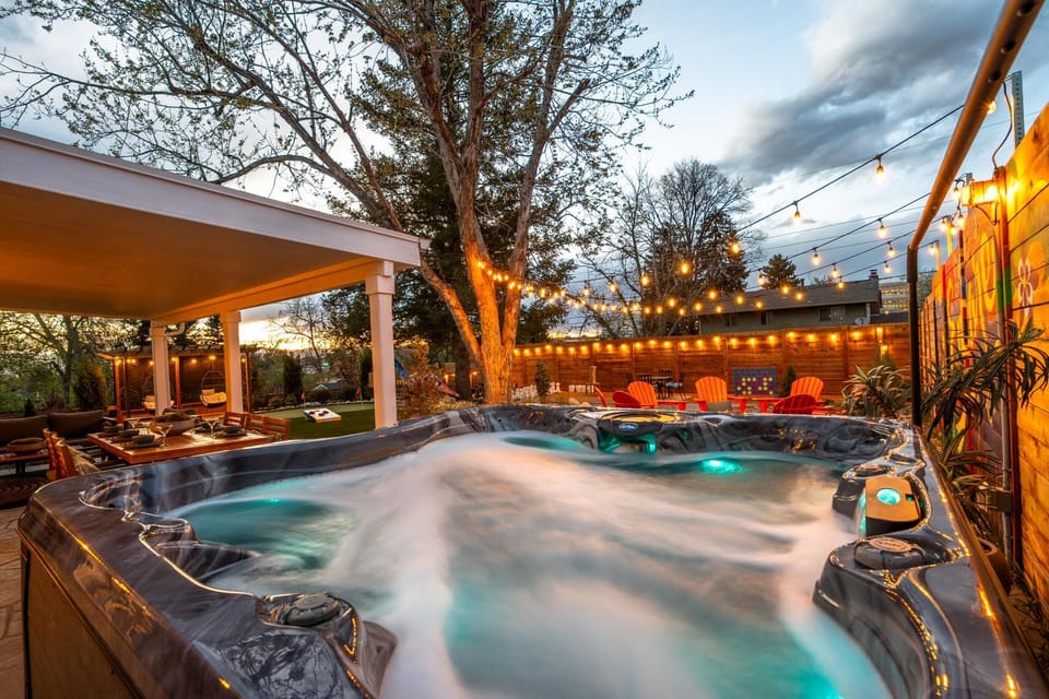 Theater, Hot Tub, Mini Golf, Luxe Fun House House in Greenwood Village