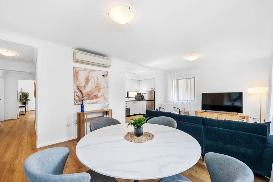 Decorative detail, Dining area
