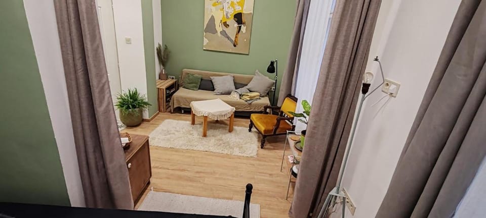 Bed, Living room, Seating area