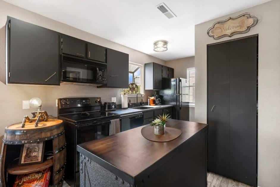 Time Traveler Suite - Private Balcony House in Indian Point