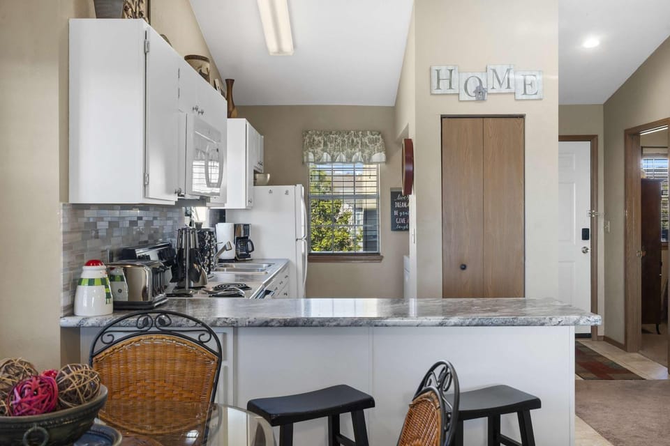 Lake Livin' - Incredible Views House in Indian Point