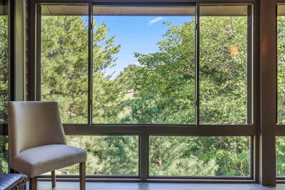 Peek-A-Boo Serenity Duo House in Branson