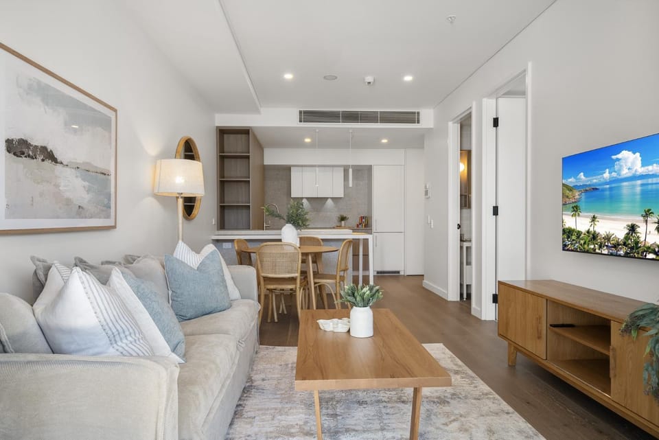 Trendy 1-Bed Retreat in Fremantle with Rooftop Apartment in Perth