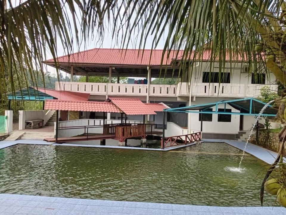 Langat Escape Nature lodge in Hulu Langat