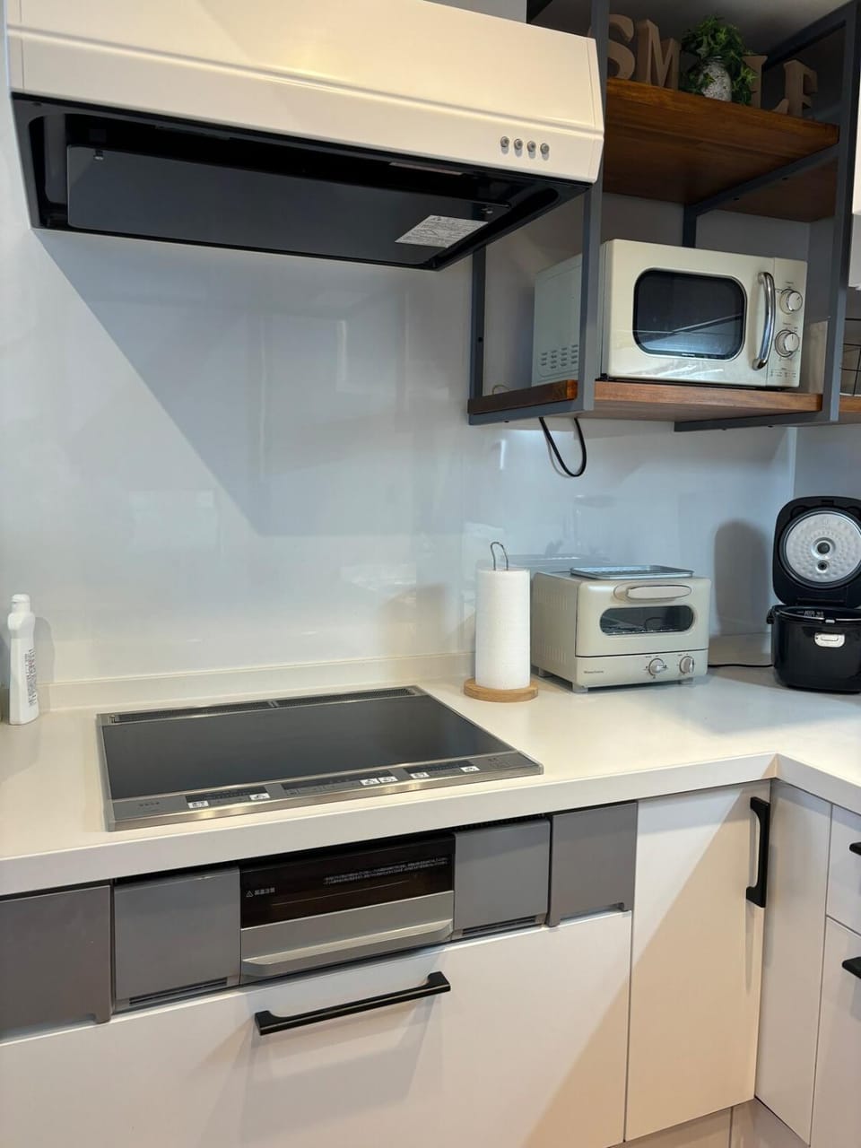 Kitchen or kitchenette, stove