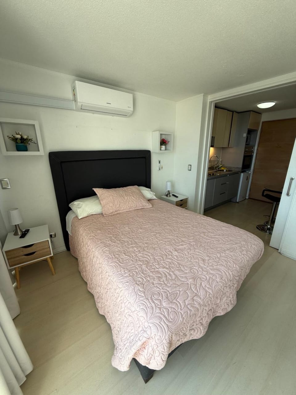 Costanera Suites Nueva de Lyon Apartment in Providencia
