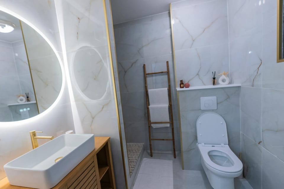 Toilet, Bathroom