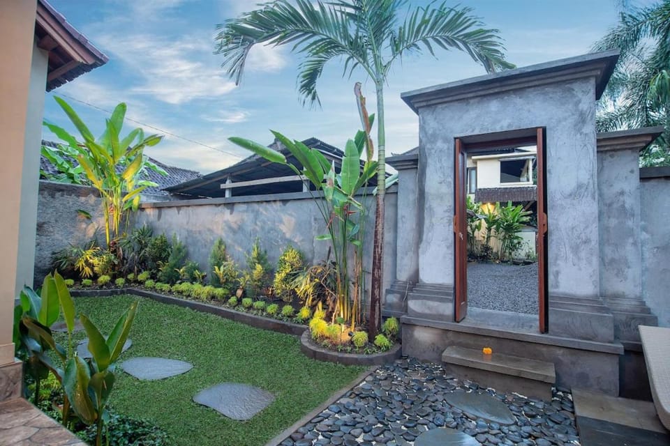 De Artha Guest House Private pool House in Ubud
