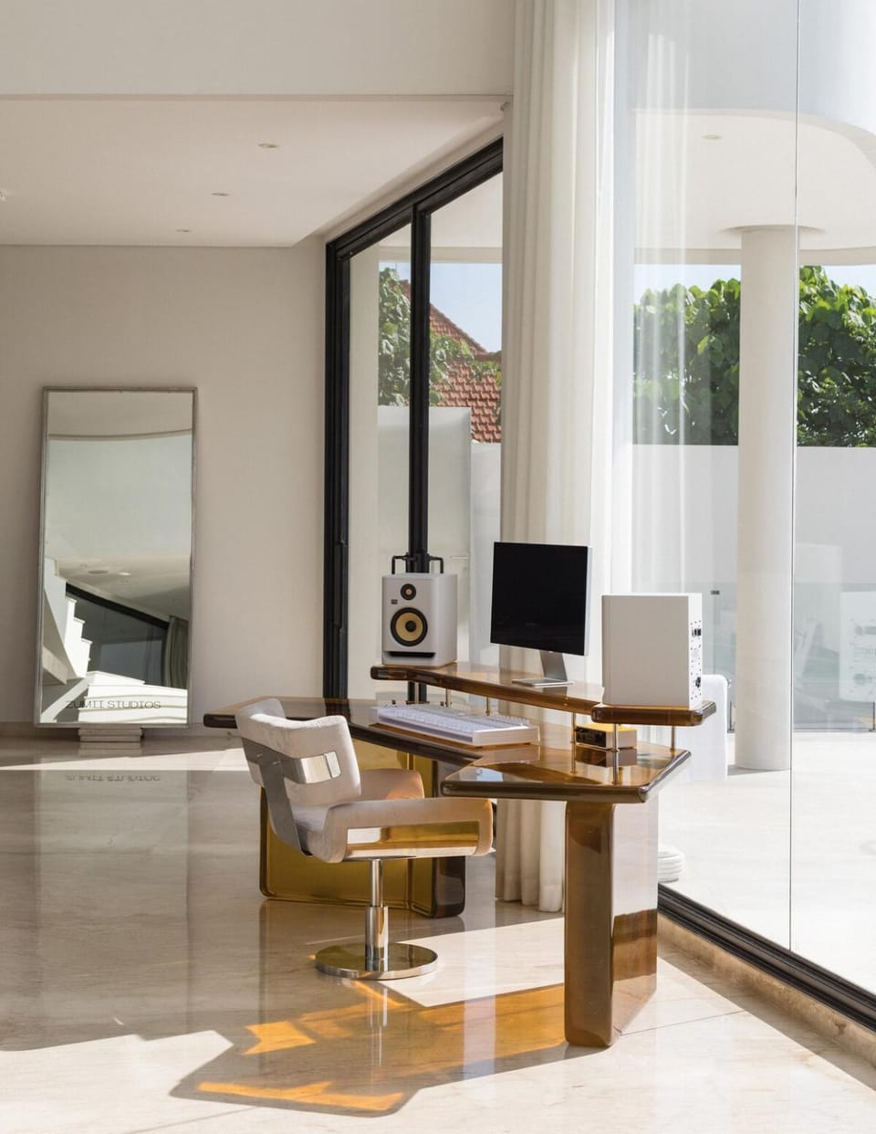 Zumii Studios Villa in North Kuta