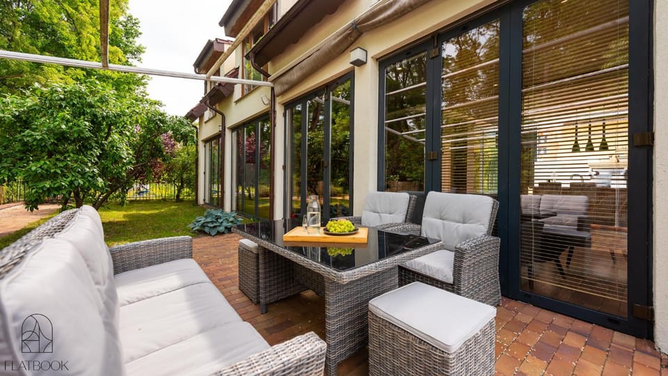 Garden, View (from property/room), Balcony/Terrace, Seating area, Garden view