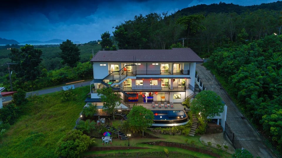 Property building, Night, Natural landscape, Bird's eye view, Garden, Garden view, Mountain view, Swimming pool