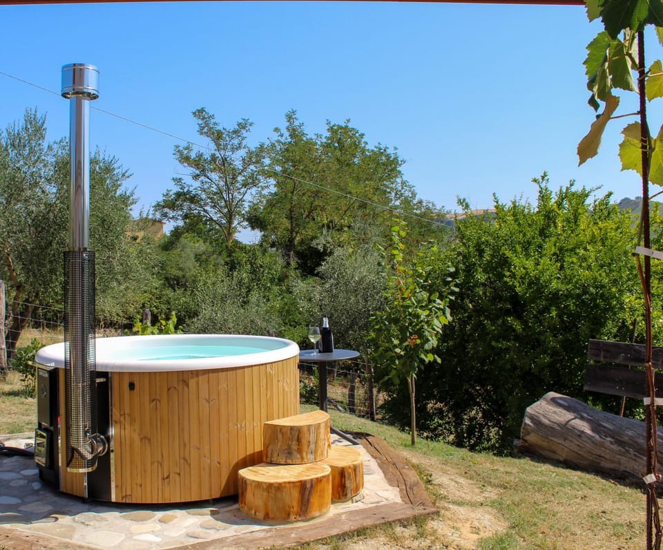 Garden, Hot Tub