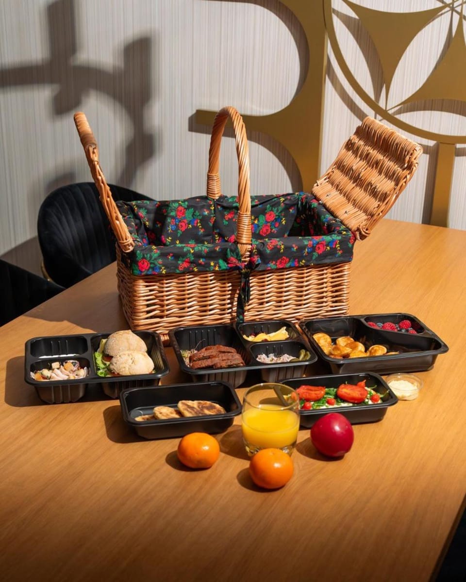 Food and drinks, Food, Breakfast, Continental breakfast