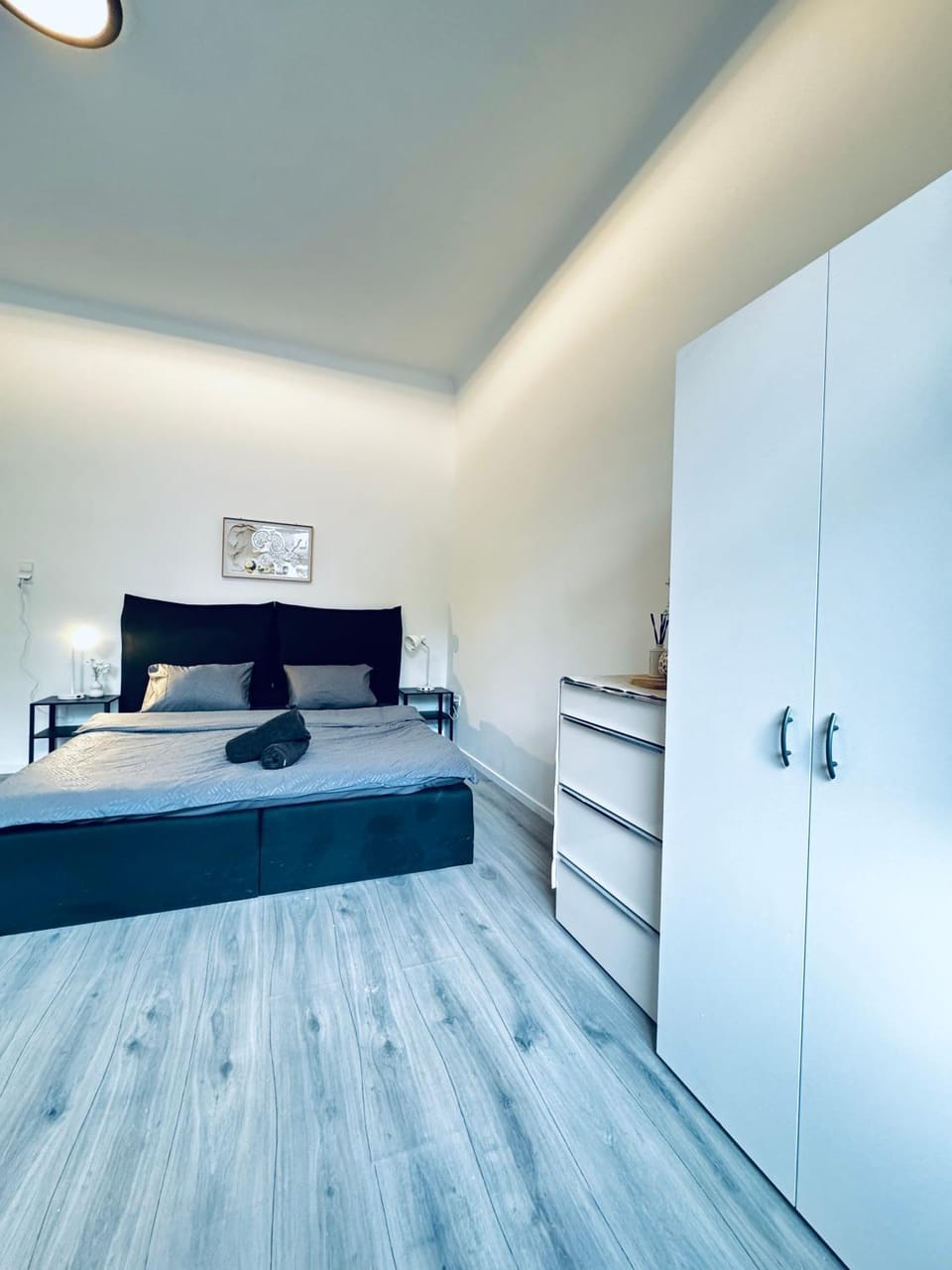 Bed, Bedroom, wardrobe