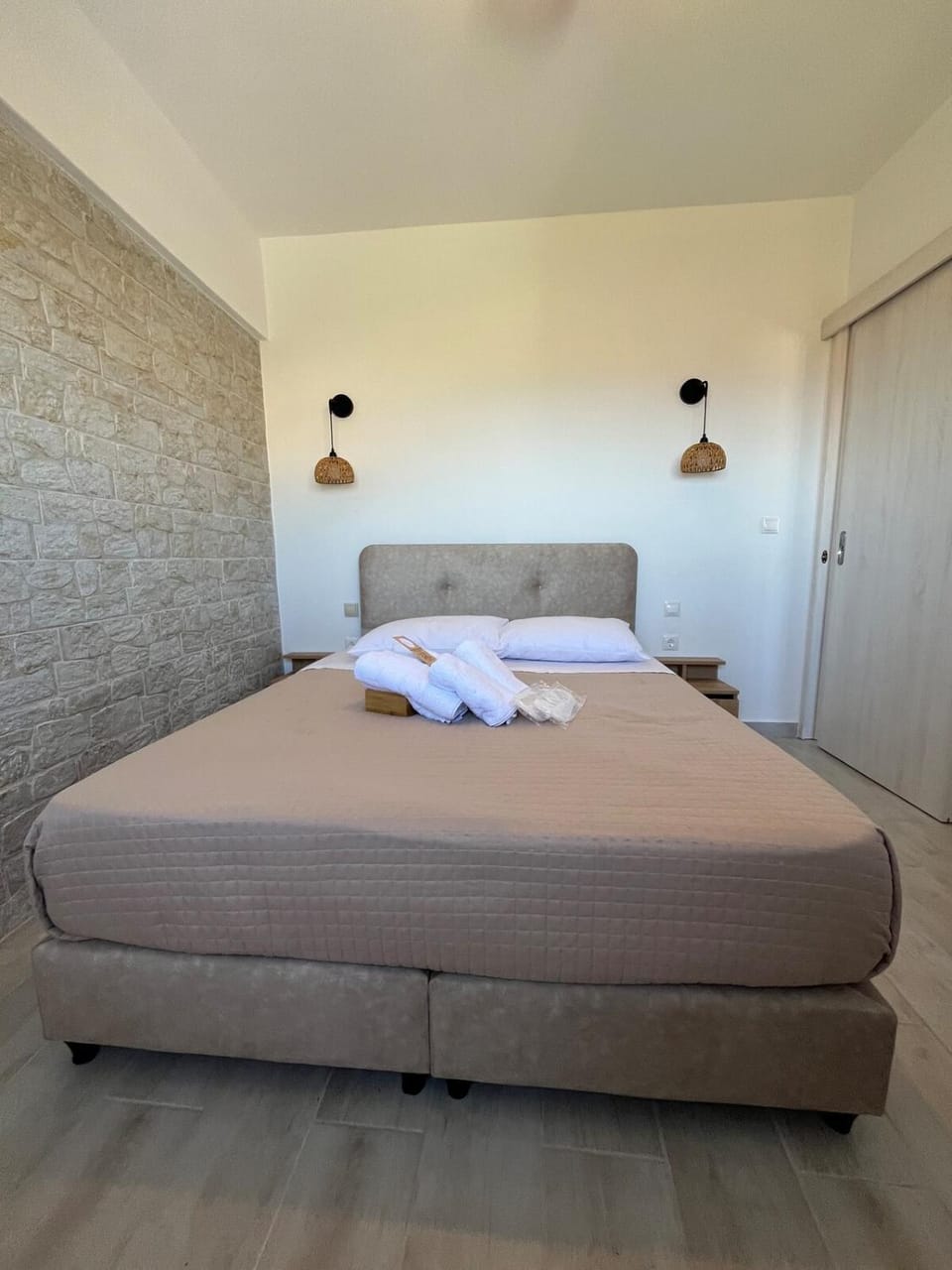 Ioulis Horizon House in Kea-Kythnos