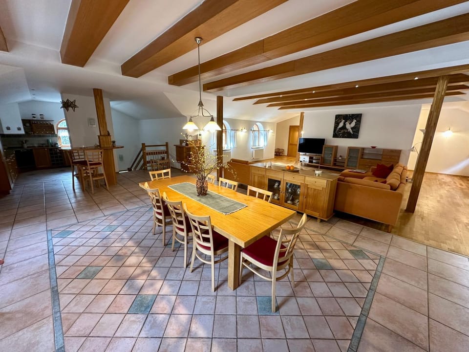 Living room, Dining area