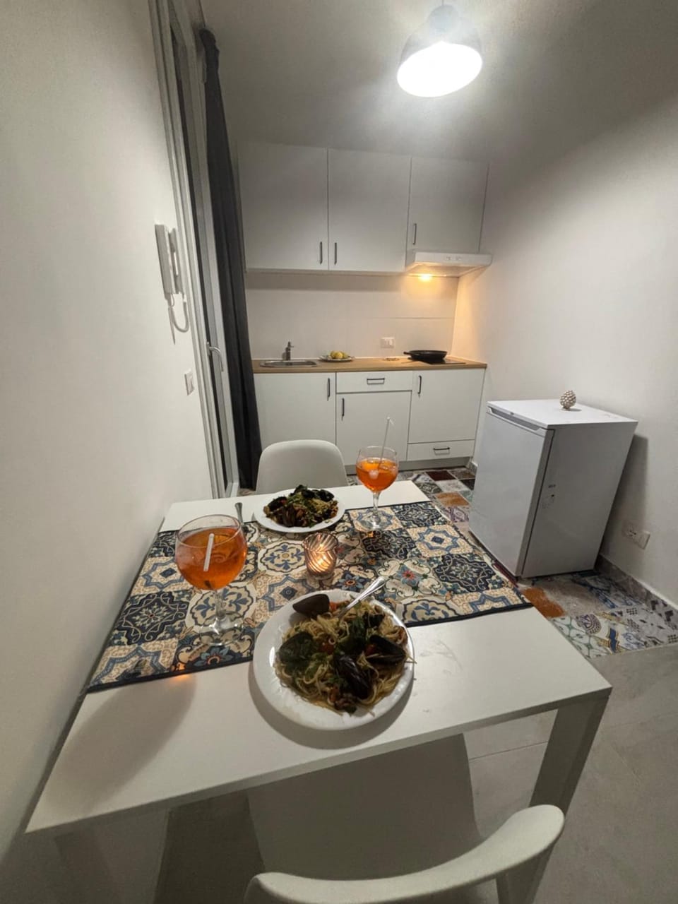 Kitchen or kitchenette