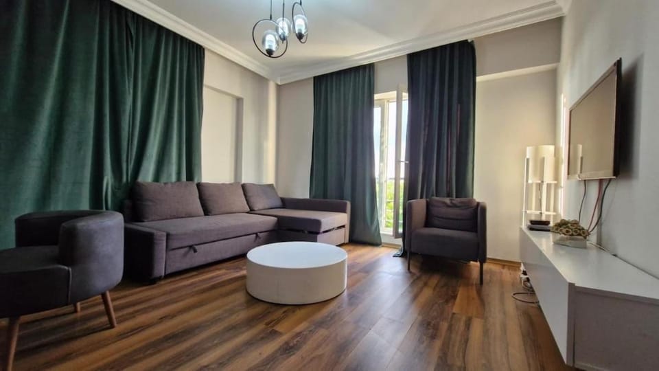 Sabina gokcene 5 dk Apartment in Istanbul