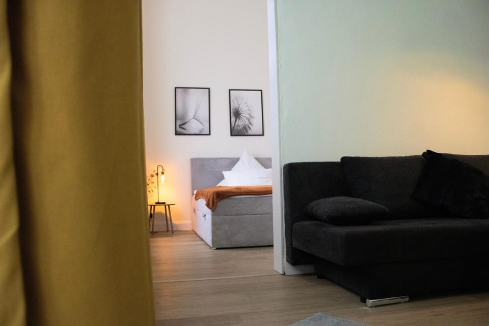Bed, Living room, Bedroom