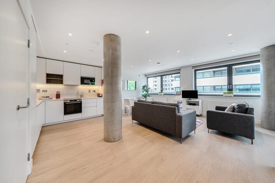 Kitchen or kitchenette, Living room