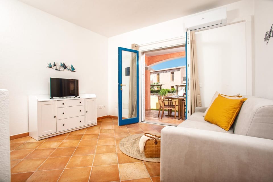 Appartamento Bilocale "Leone I" - 4 Ospiti - Giardino Privato & FREE Parking Apartment in Sardinia