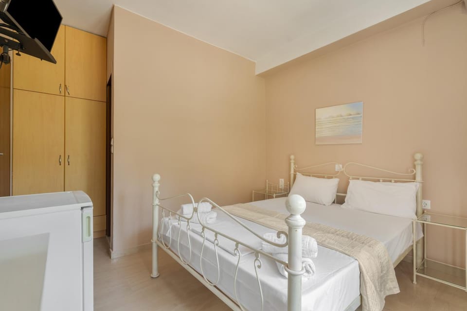 Property building, Living room, Bedroom