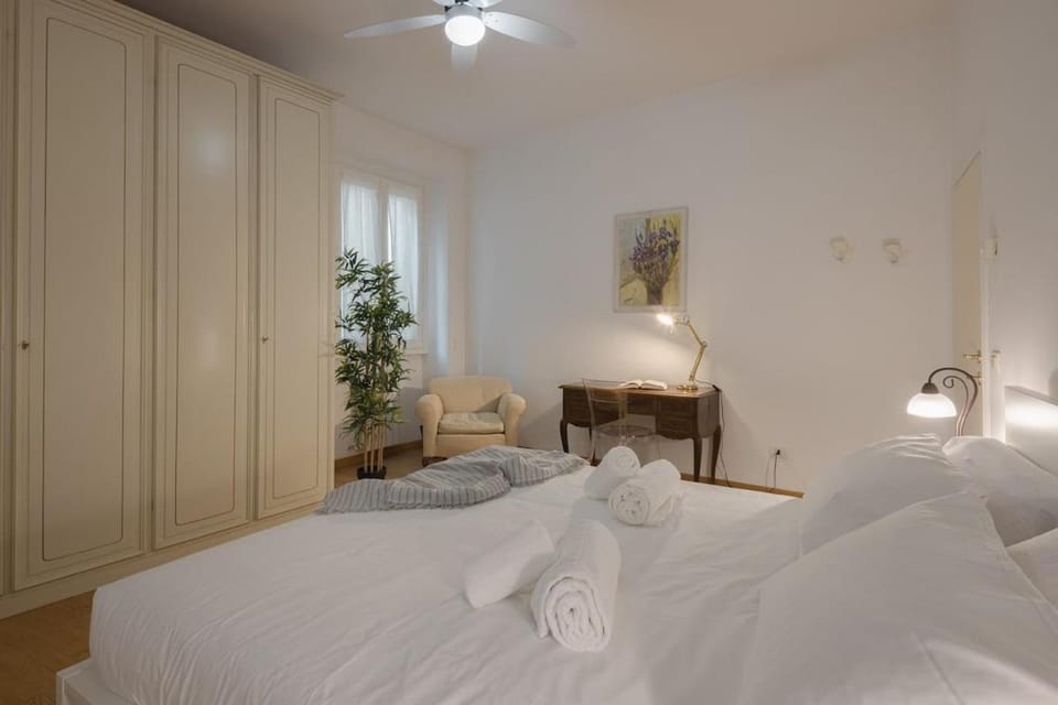 Ponte Vecchio Central Vintage Apartment Apartment in Florence