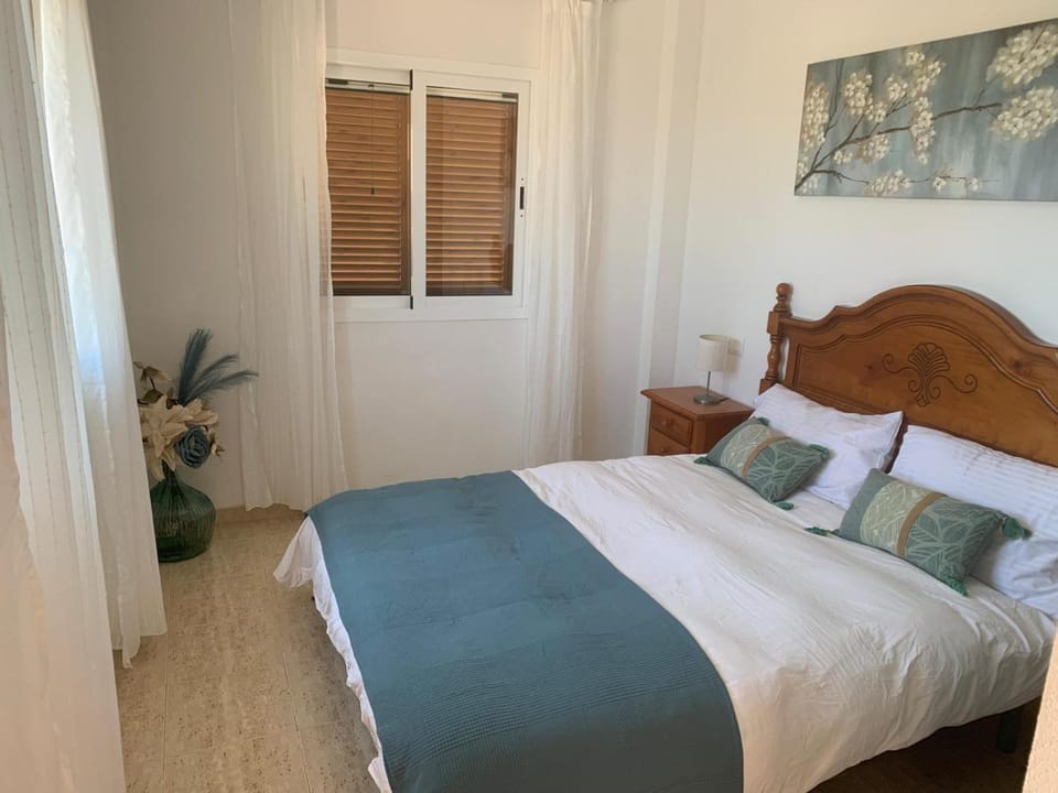 Vistas Al Mar Frente a La Playa Front Line Sea Views Apartment in Andalusia