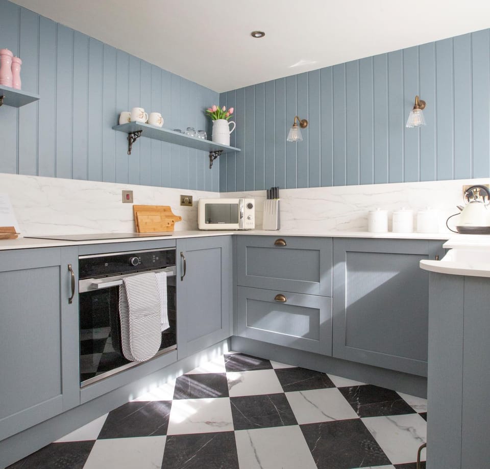 Kitchen or kitchenette, stove