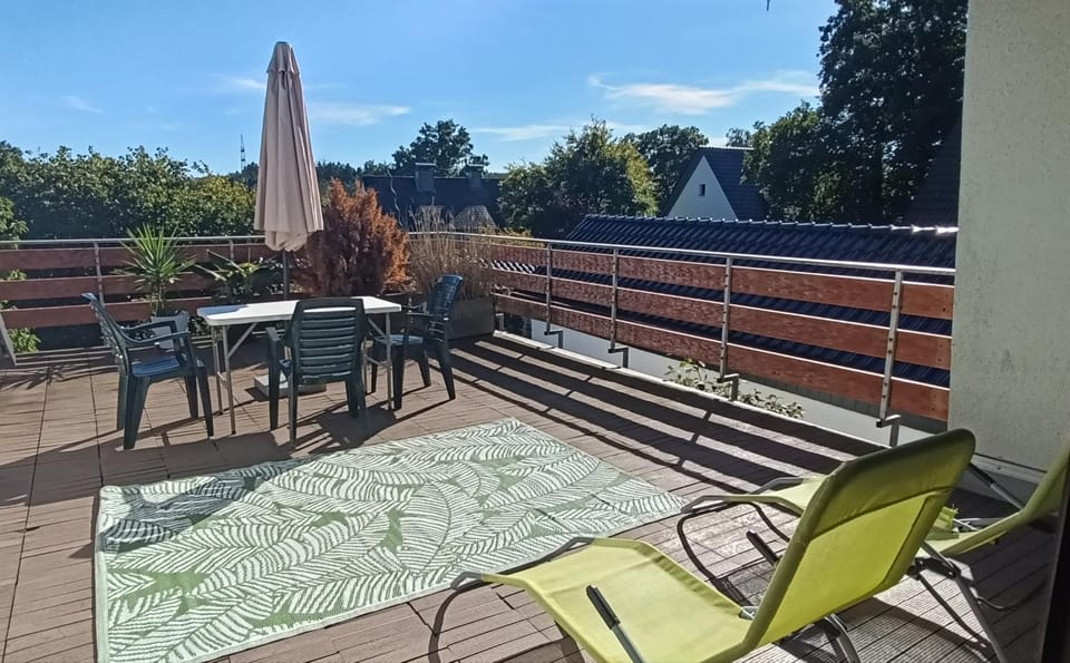 BBQ facilities, Balcony/Terrace, Garden view, sunbed
