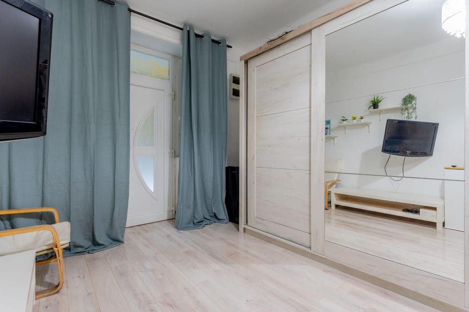 Cosy Cabin Retreat also Tiny Home in the Center Cabin in Budapest