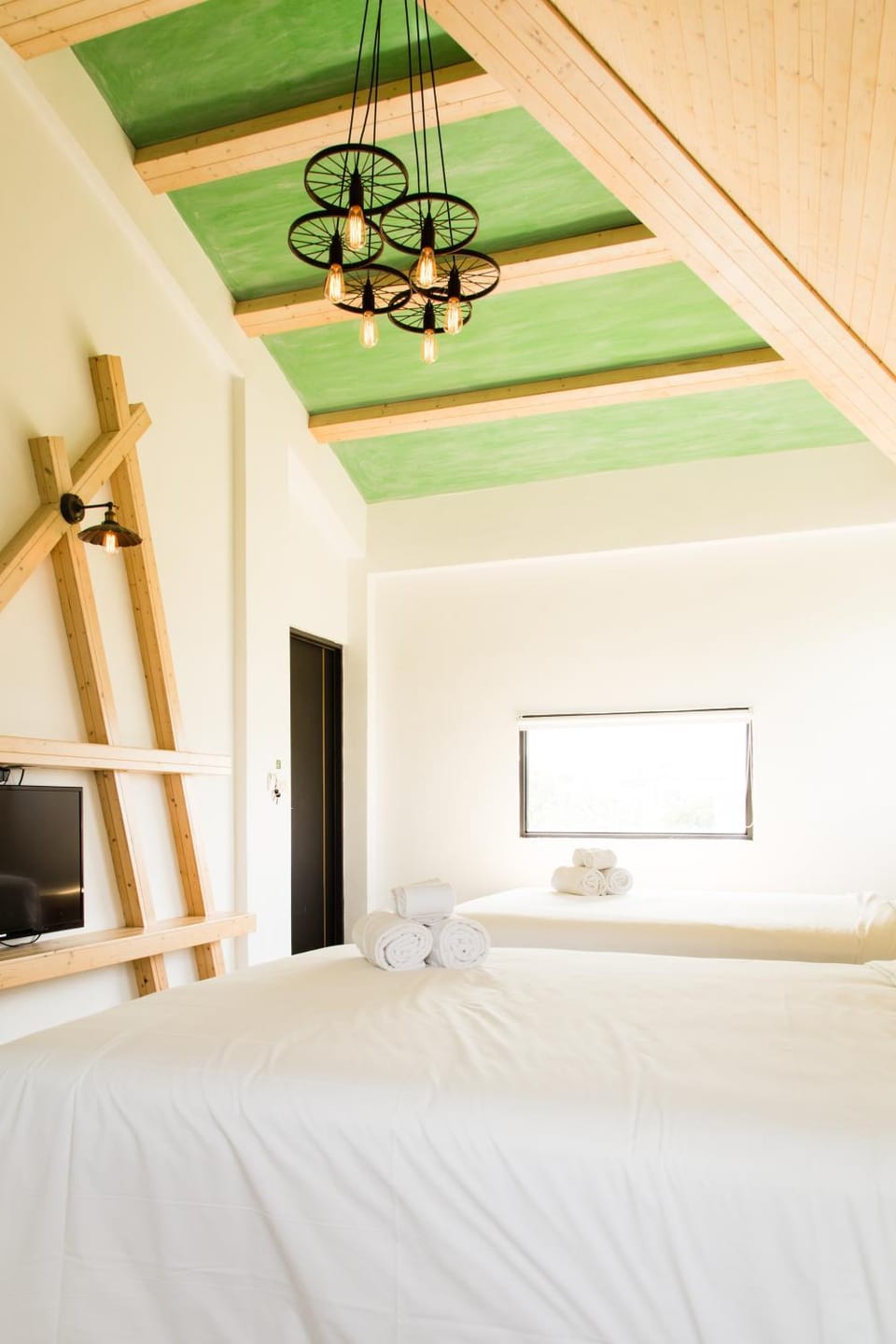 Bed, Decorative detail, Bedroom