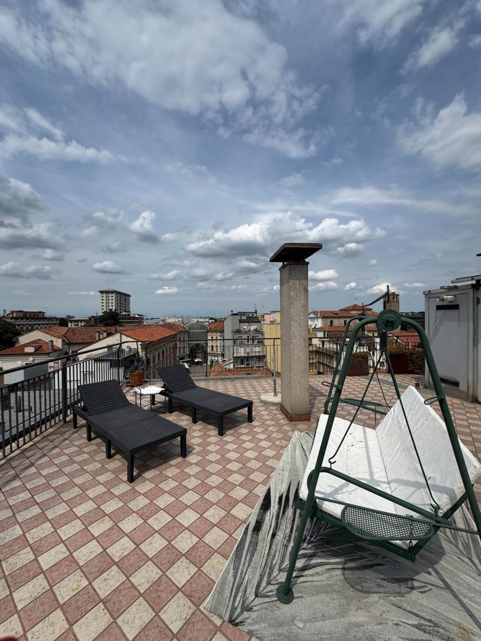 View (from property/room), Balcony/Terrace, sunbed
