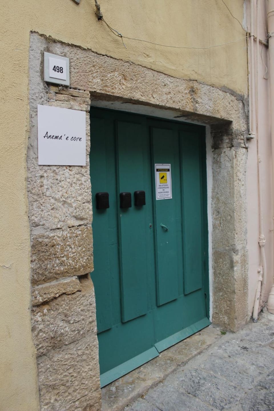 Facade/entrance