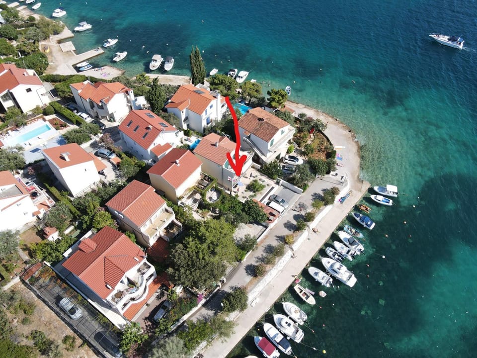Property building, Bird's eye view