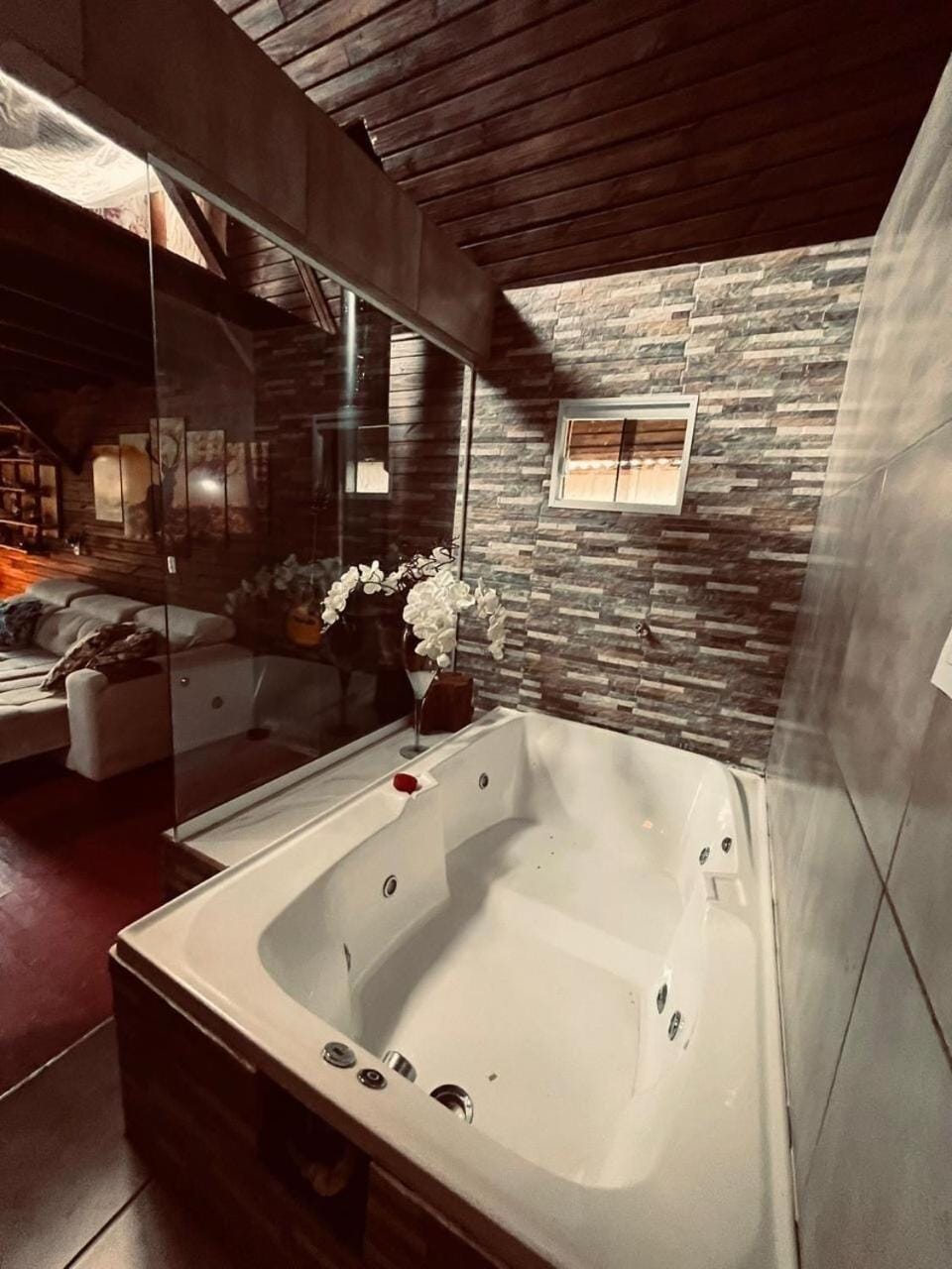 Cabana com Hidro e Lareira Chalet in State of Goiás