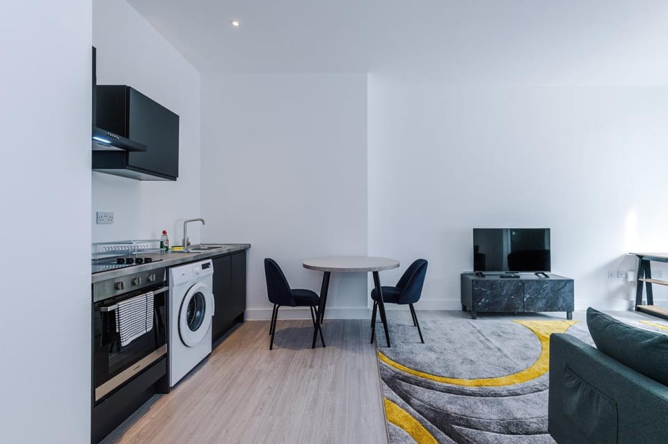 Cohost Partners Cozy Stay Heart of Warrington Apartment in Warrington
