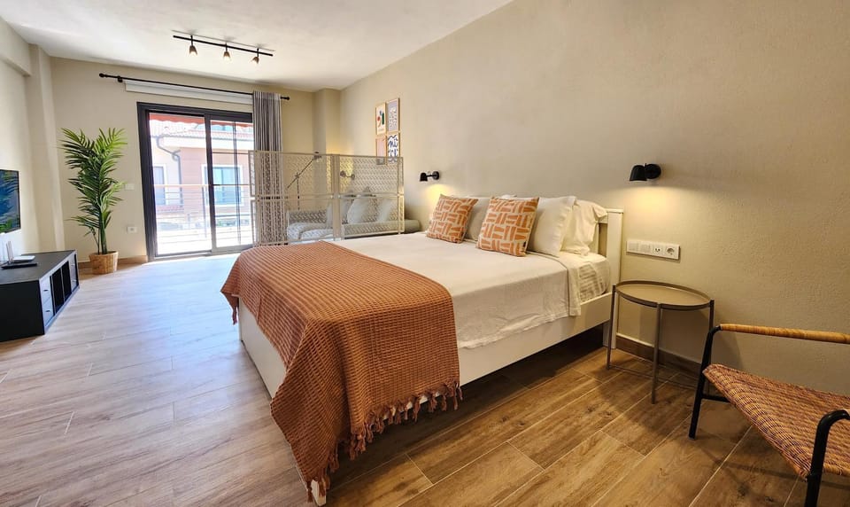 Seating area, Bedroom