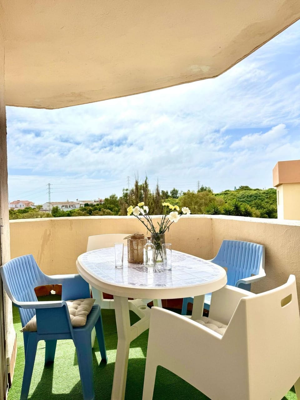 Near Sea & Golf, Riviera 2 bed 2 bath apt with pool! Apartment in Sitio de Calahonda